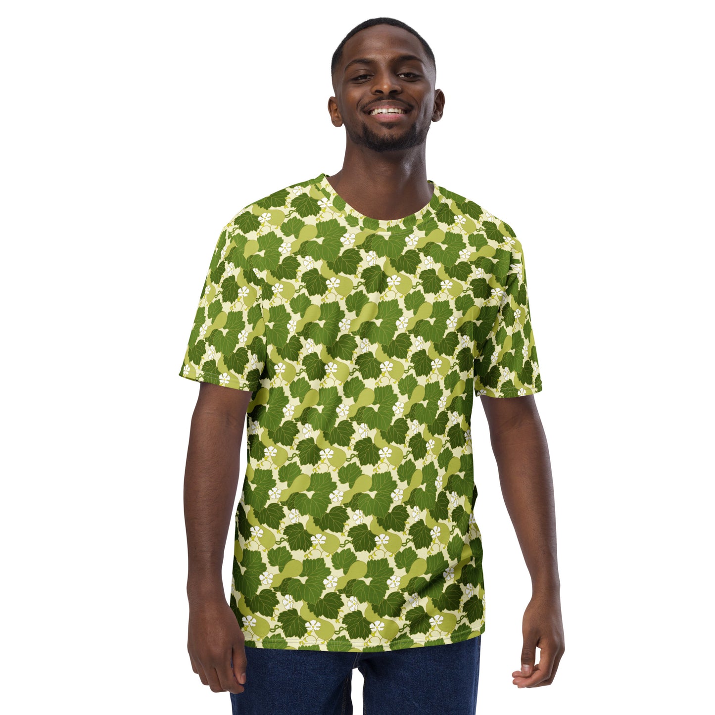 グリーンの瓢箪文様メンズTシャツのコーディネート画像（フロント）