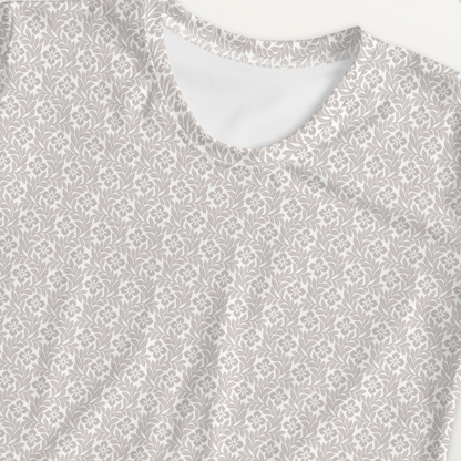 グレーの花勝見柄レディースTシャツの接写画像