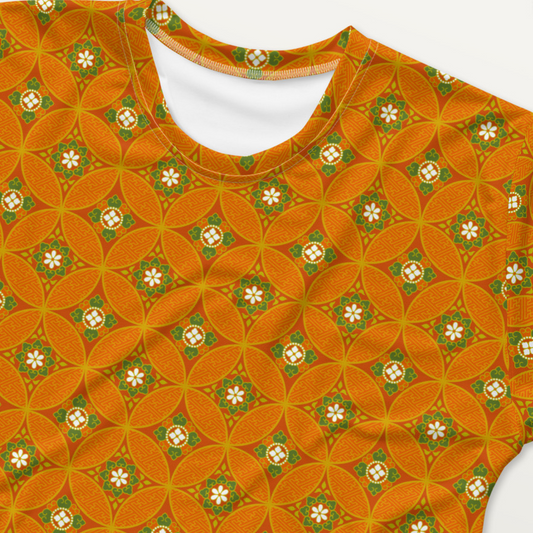 オレンジ色の七宝繋ぎ文様メンズTシャツの接写画像