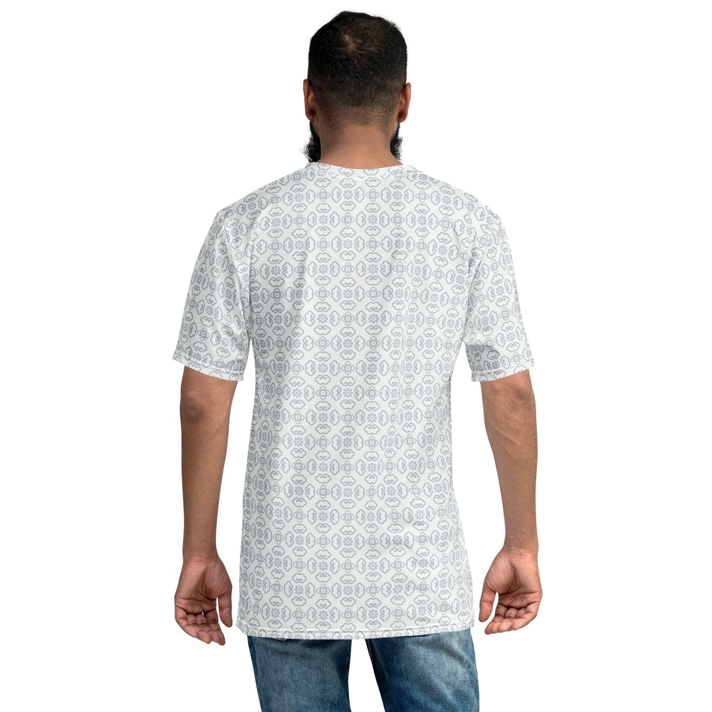 グレーの割付文様メンズTシャツのコーディネート画像（バック）