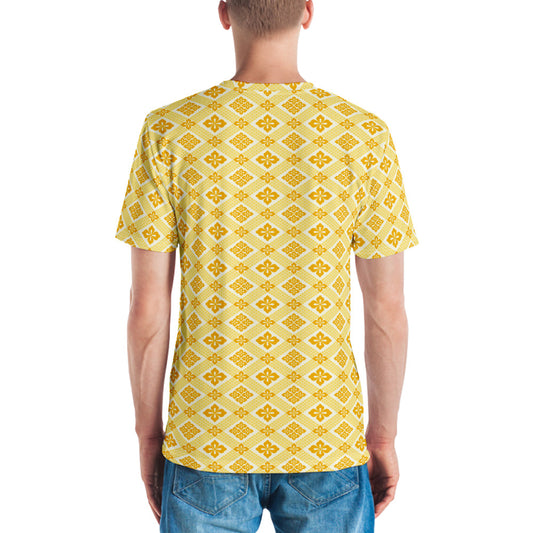 オレンジ色の幸菱文様メンズTシャツのコーディネート画像（バック）