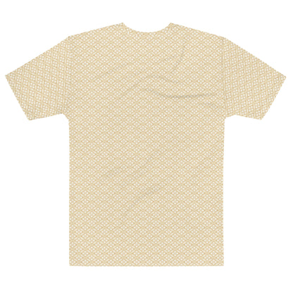 ベージュ色の七宝に花菱文様メンズTシャツの背面画像