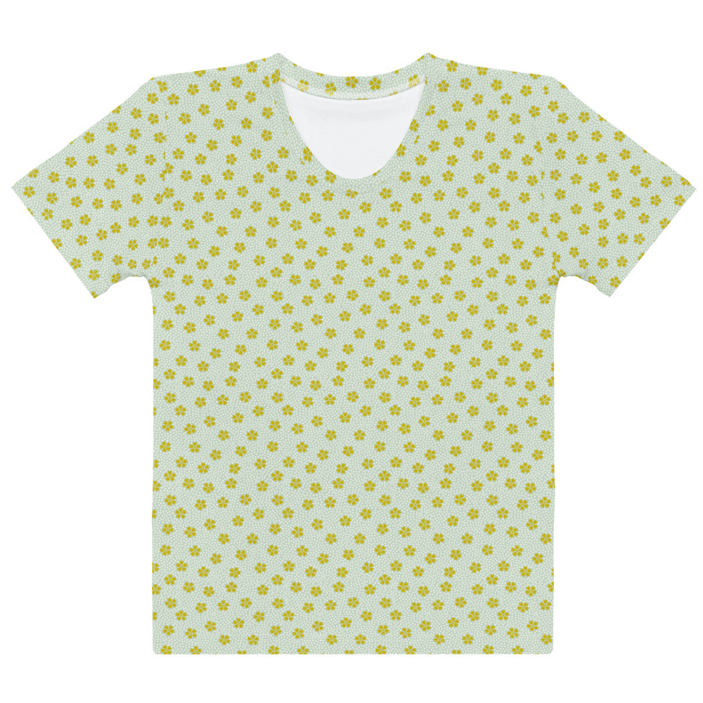 黄緑色の桜（花筏）文様レディースTシャツの前面画像