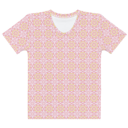 ピンク色の蜀江文様レディースTシャツの前面画像