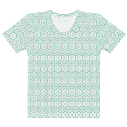 水色の六つ雲亀甲文様レディースTシャツの前面画像