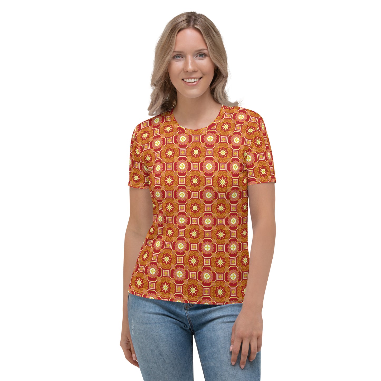 オレンジ色の蜀江文様レディースTシャツのコーディネート画像（フロント）