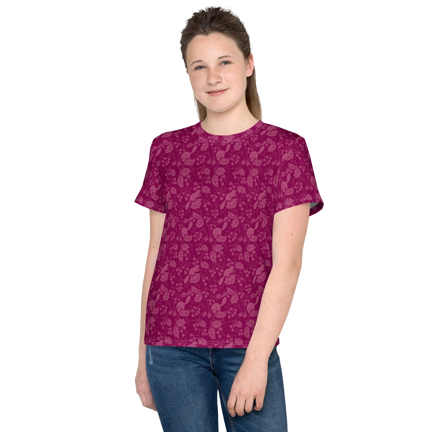 栗鼠（リス）の伝統文様をあしらった紫地の女の子Tシャツのコーデ画像（フロント）