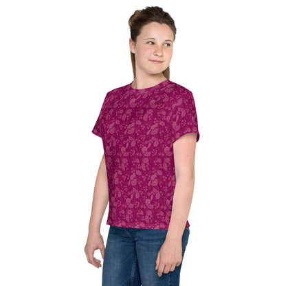 栗鼠（リス）の伝統文様をあしらった紫地の女の子Tシャツのコーデ画像（左サイド）