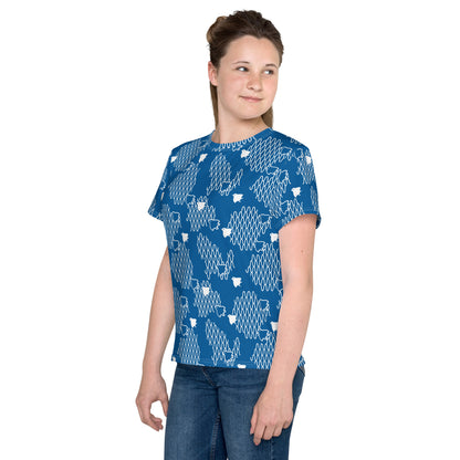 千鳥の伝統文様をあしらった青地の女の子Tシャツのコーデ画像（左サイド）